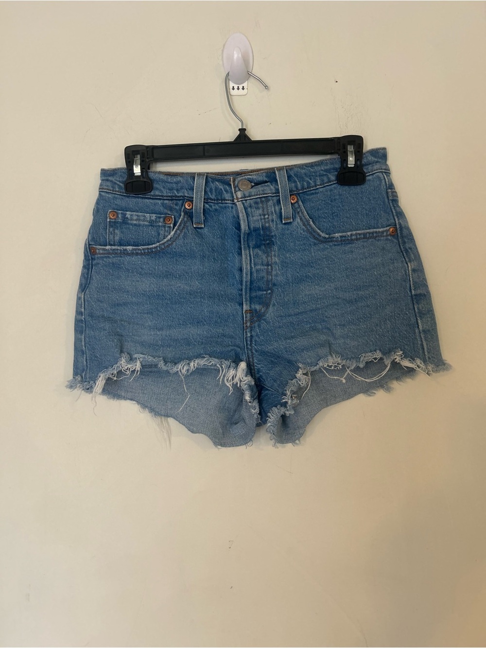 501 Levi's High-Rise Distressed Buttonfly Denim Shorts - Light Blue Size 26W